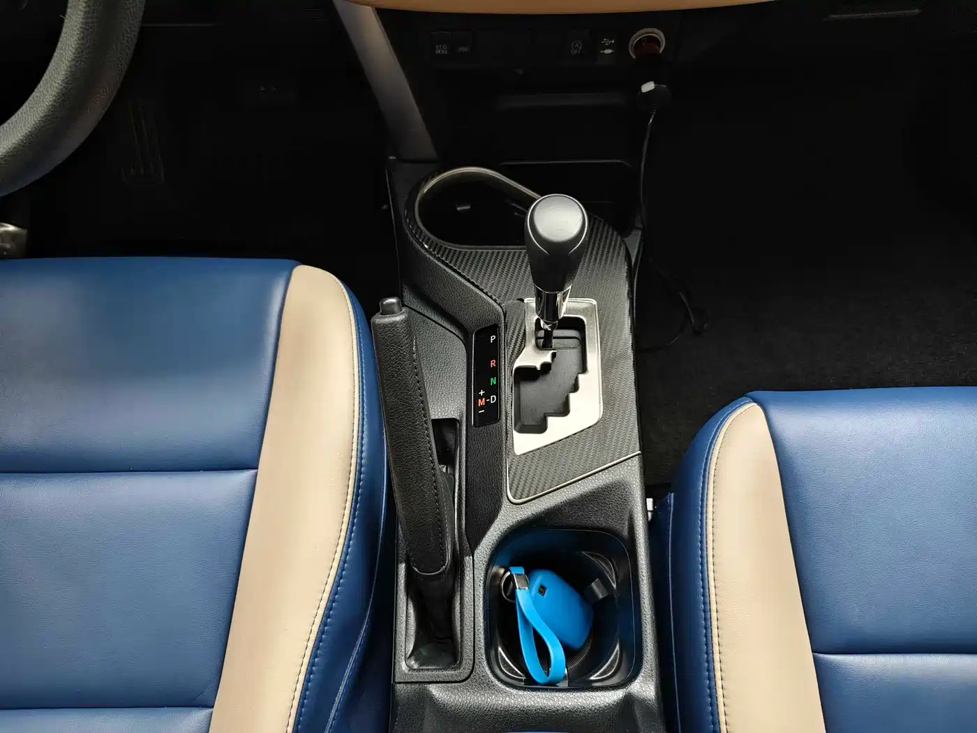 Toyota RAV4 Rongfang 2016 2.0L CVT 2WD Trend (China V) фото 19