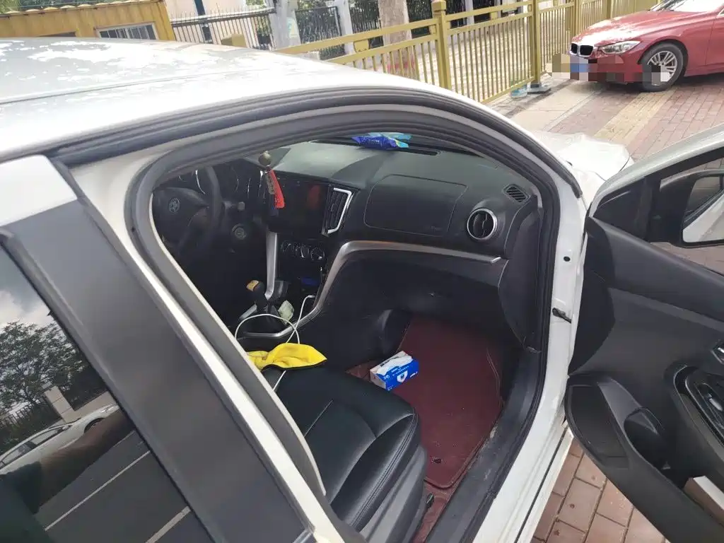Venucia T70 2018 2016 1.6L Manual Rui Xing Edition