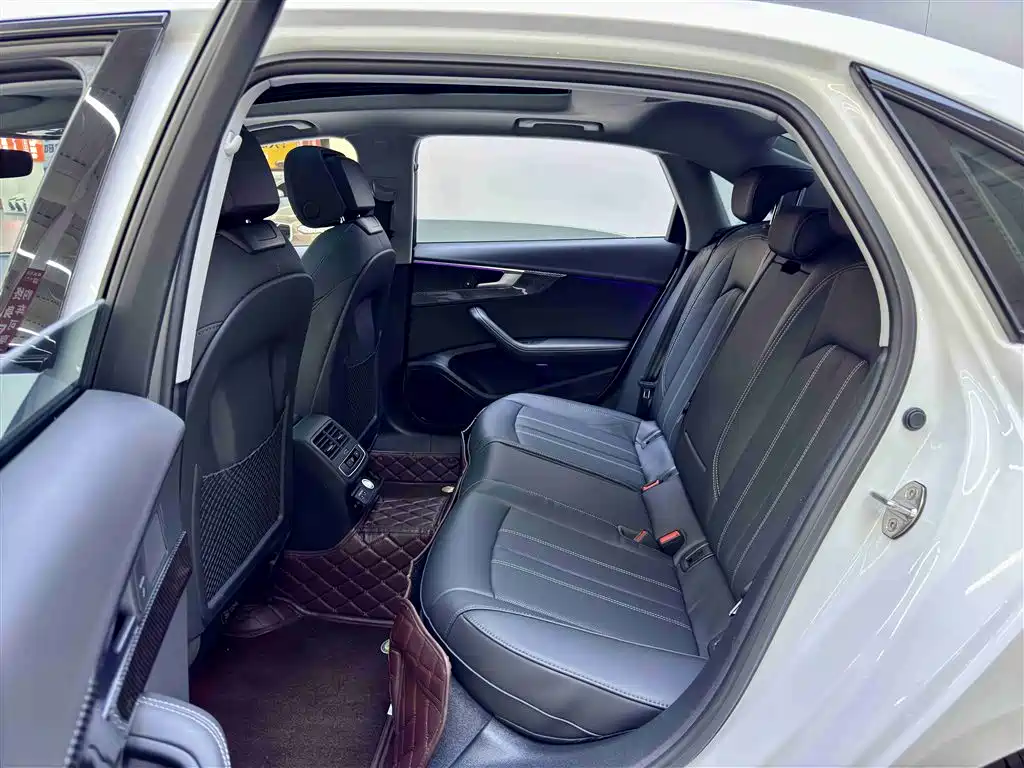 Audi A4L 2022 40 TFSI Luxury Dynamic фото 7