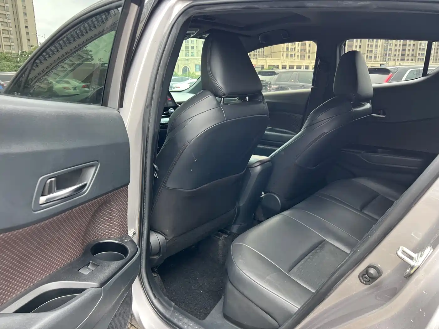 Toyota IZOA 2018 2.0L Yixuan Sunroof Edition China V фото 9
