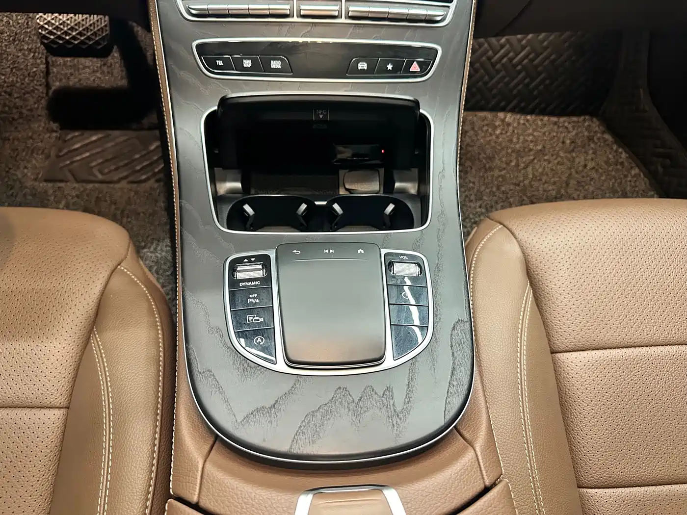 Mercedes-Benz E-Class 2021 E 300 L Sport Fashion фото 11