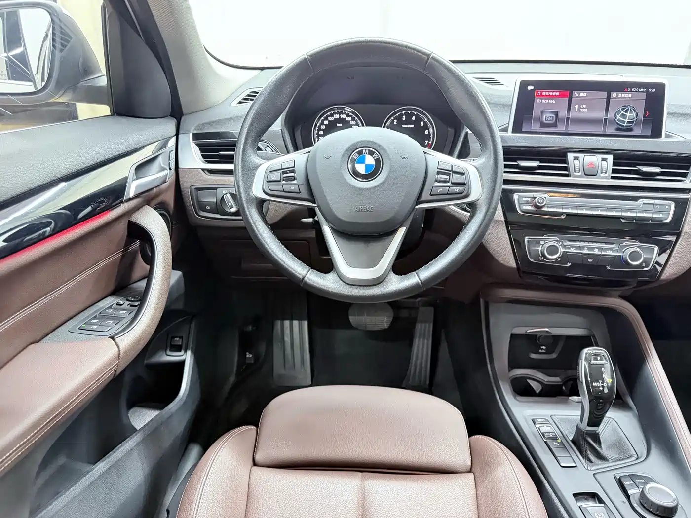 BMW X1 2020 sDrive20Li Fashion Model фото 11