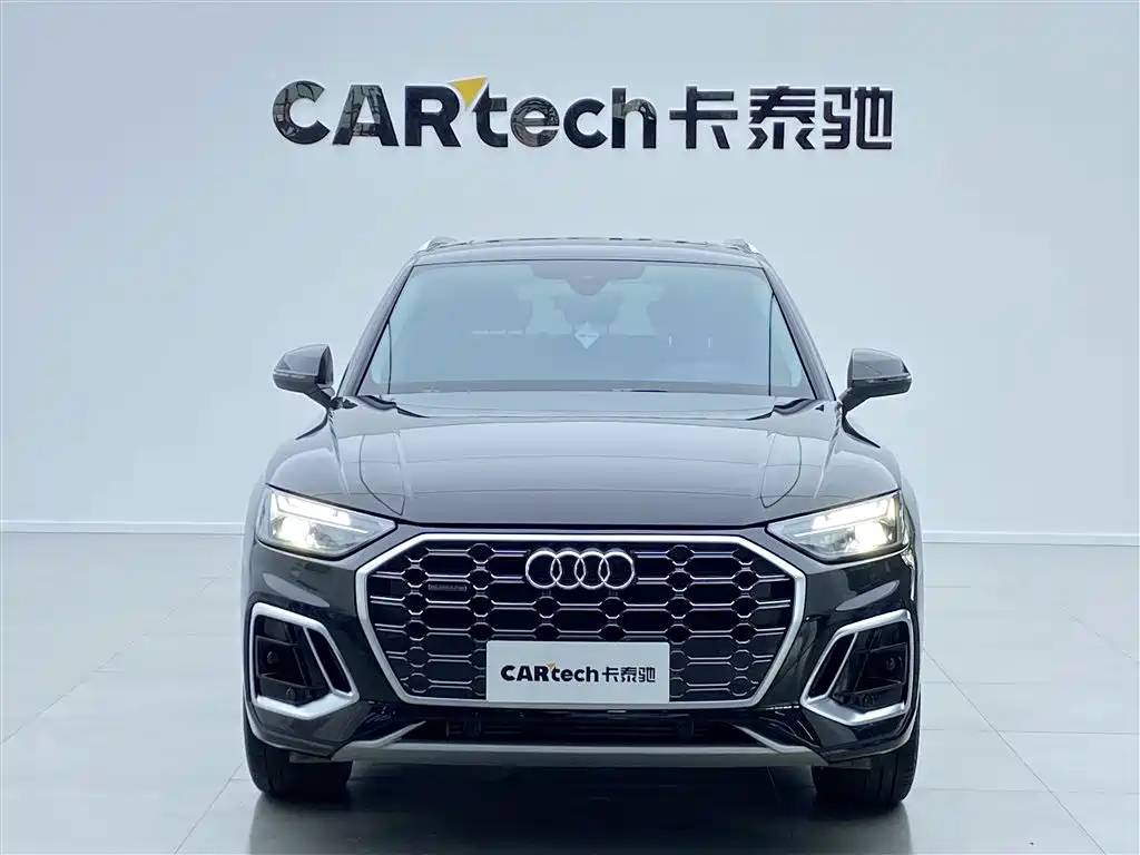 Audi Q5L 2022 40T Luxury Dynamic фото 2