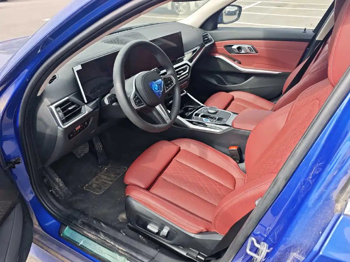 BMW i3 2026 2022 eDrive 35 L