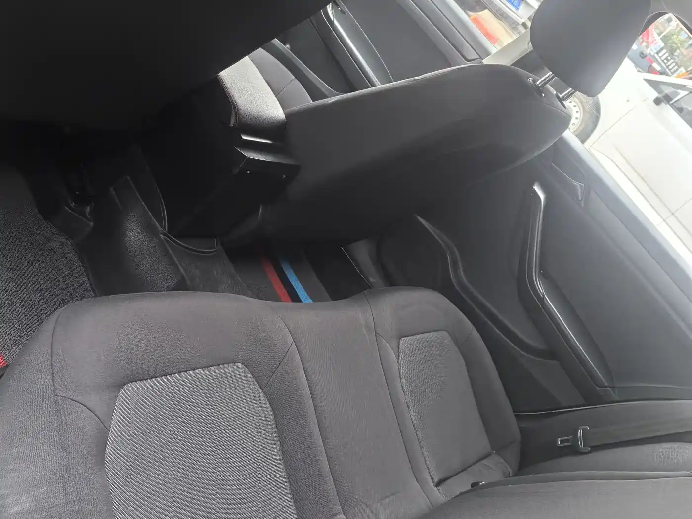 Volkswagen Jetta 2015 Value Edition 1.6L Manual Fashion фото 8