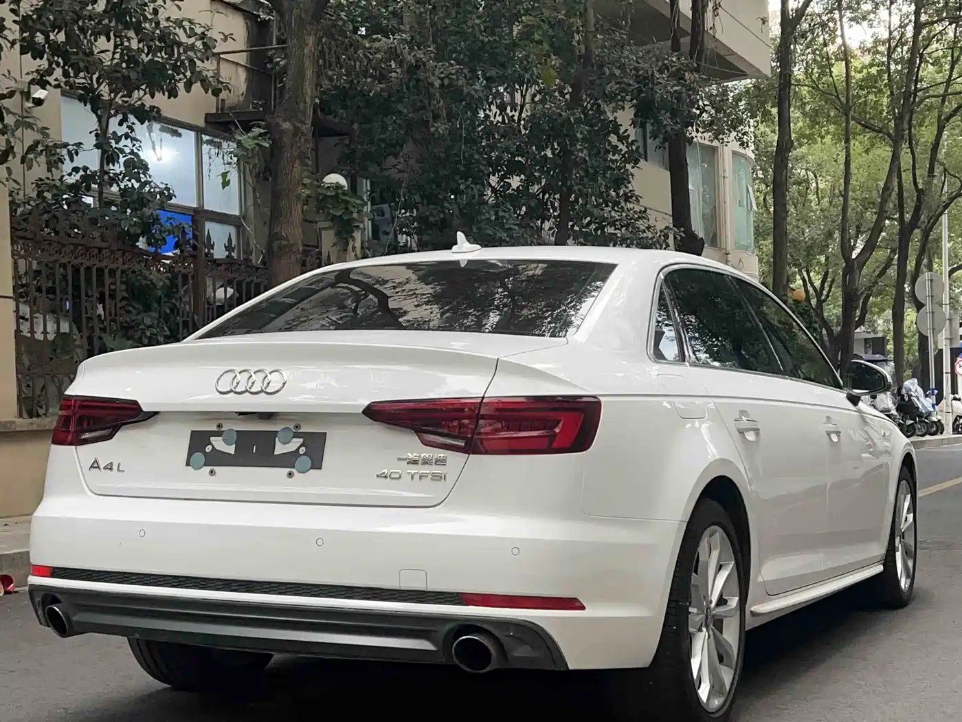 Audi A4L 2018 30th Anniversary 40 TFSI Fashion фото 4