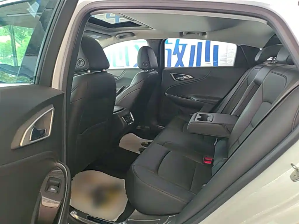 Chevrolet Malibu XL 2017 1.5T Auto Sport Edition фото 17