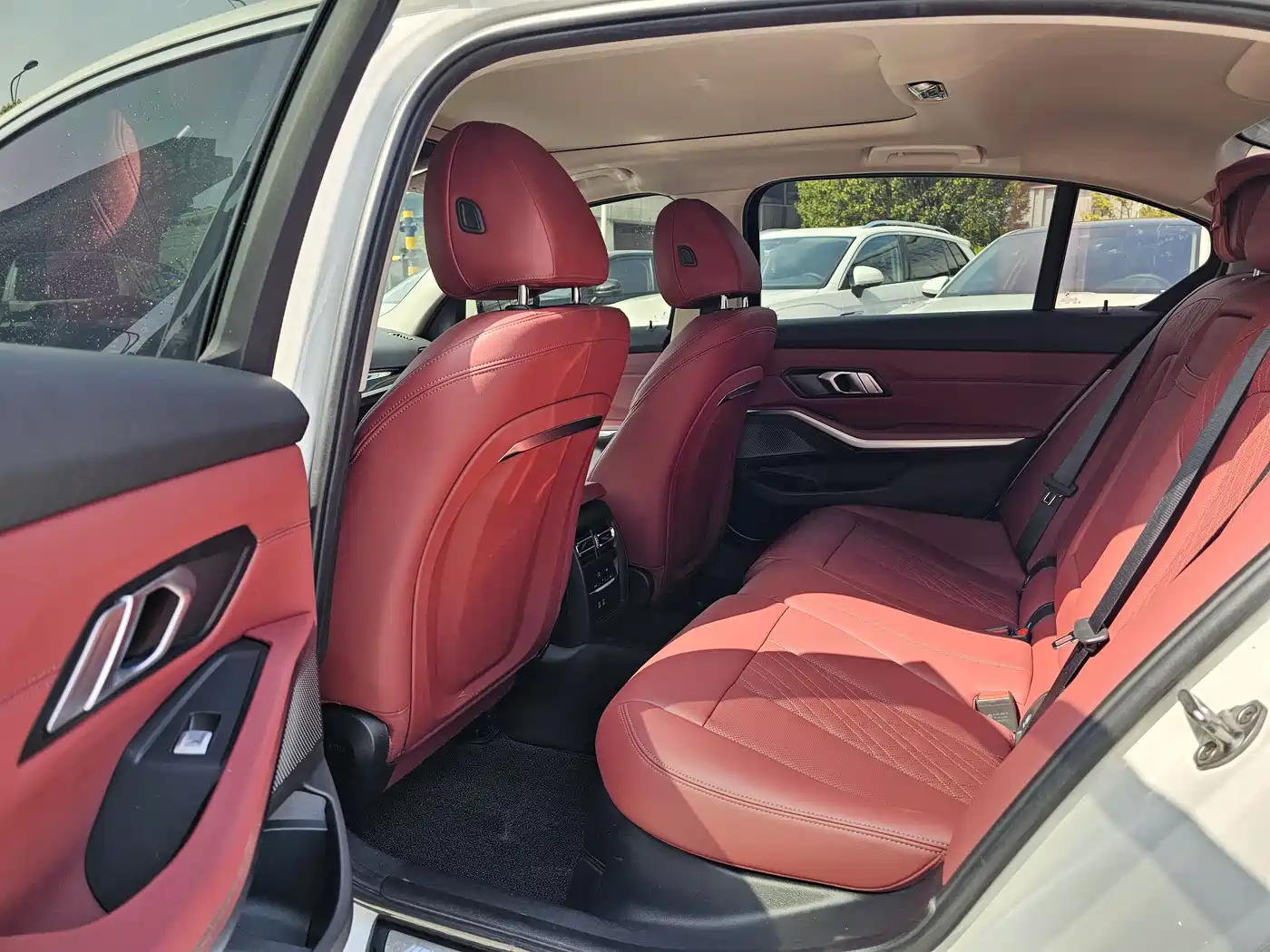 BMW 3 Series 2023 320Li M Sport Package фото 5