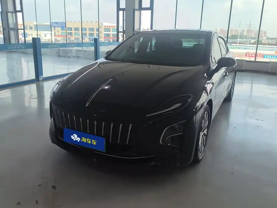 Hongqi E-QM5 2023