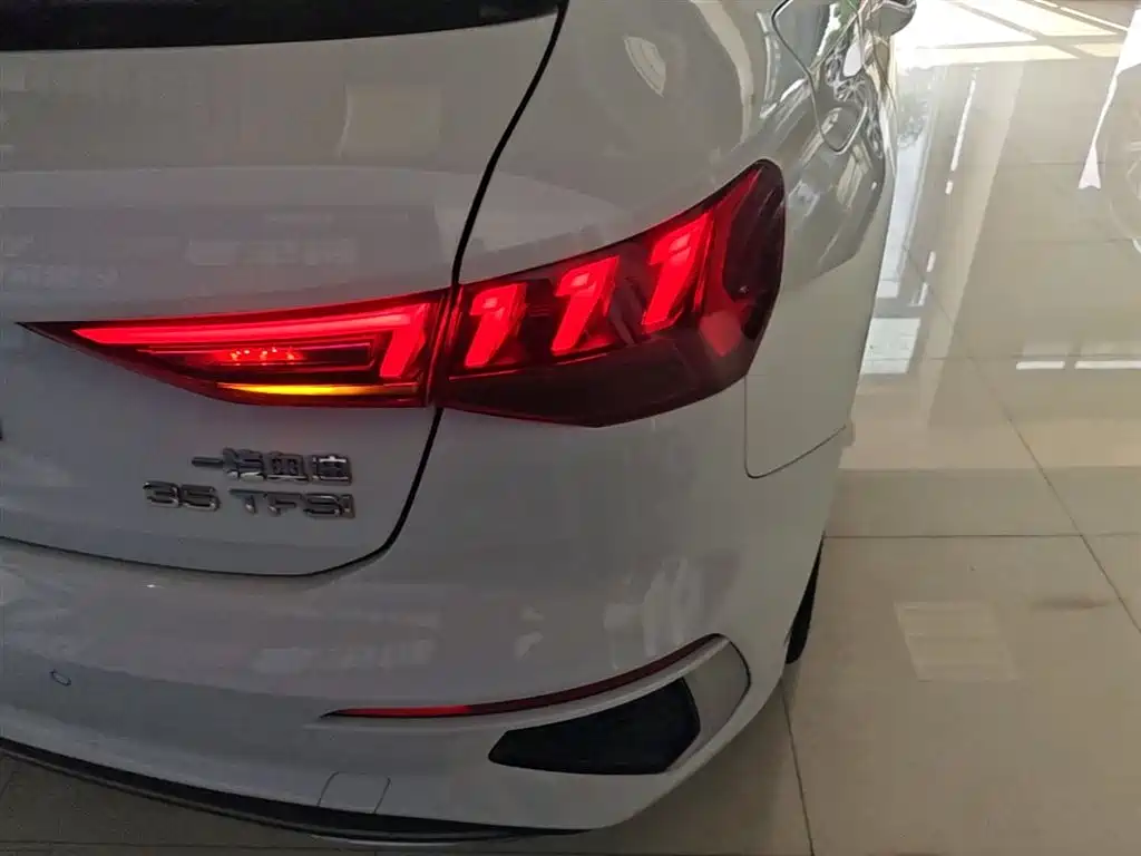 Audi A3 2022 Sportback 35 TFSI Style Sport фото 8