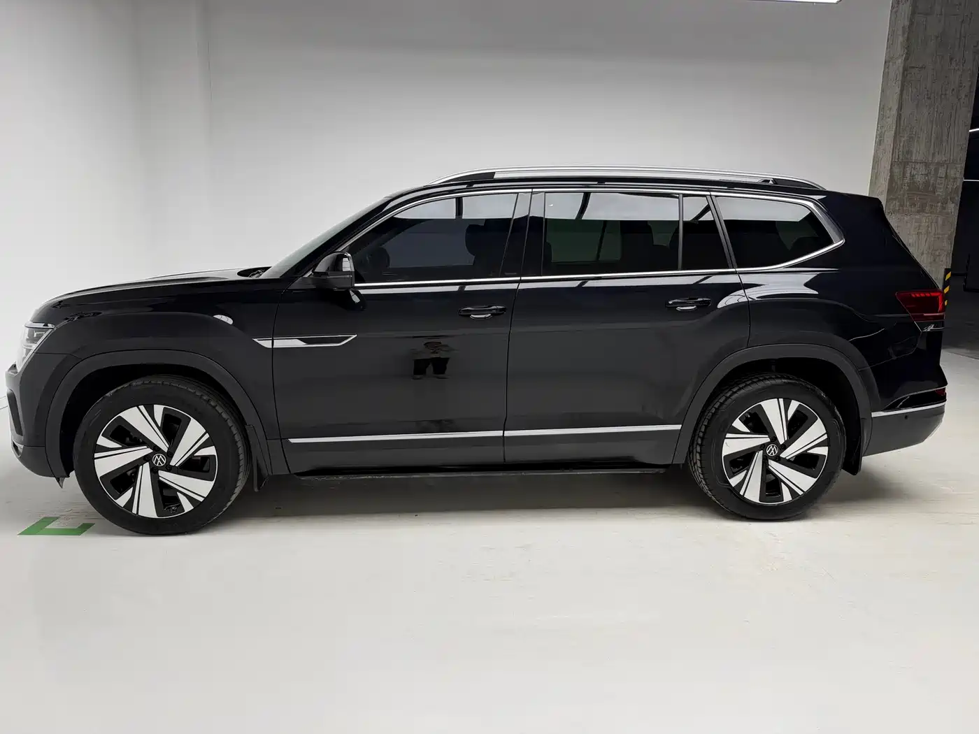 Volkswagen Teramont 2024 380TSI 4WD Prestige Luxury Edition фото 9