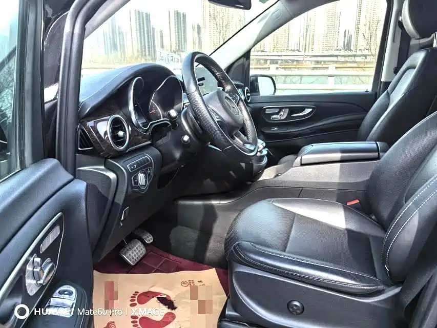 Mercedes-Benz V-Class 2018 V 260 L Premium Long Version China V фото 6