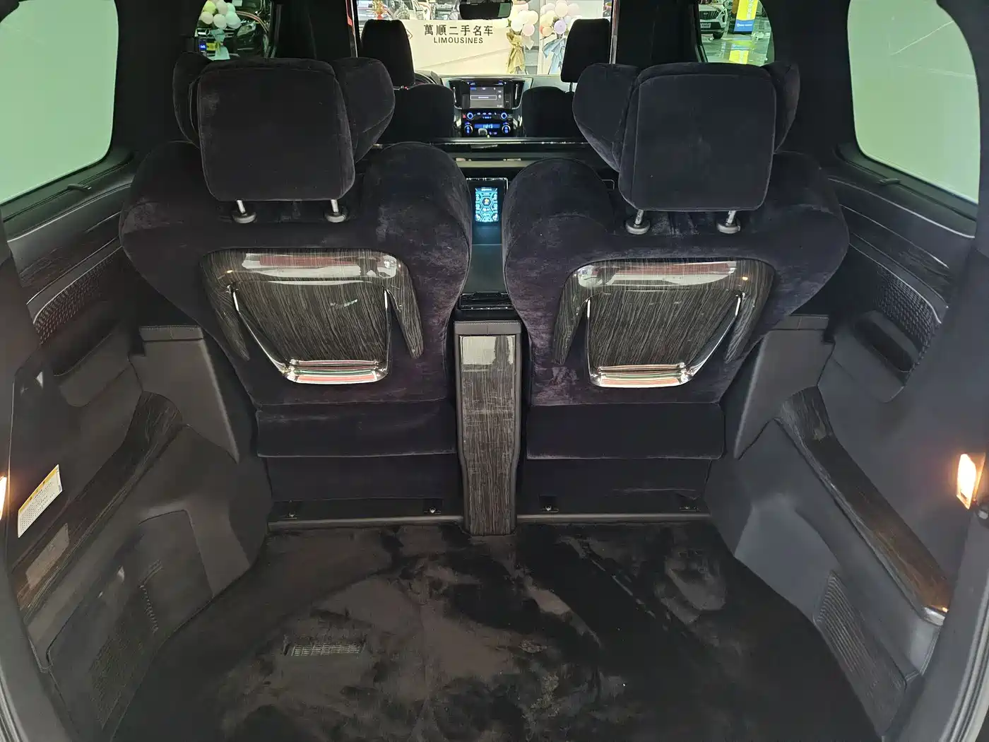 Toyota Alphard 2019 Hybrid 2.5L Premium Edition фото 20