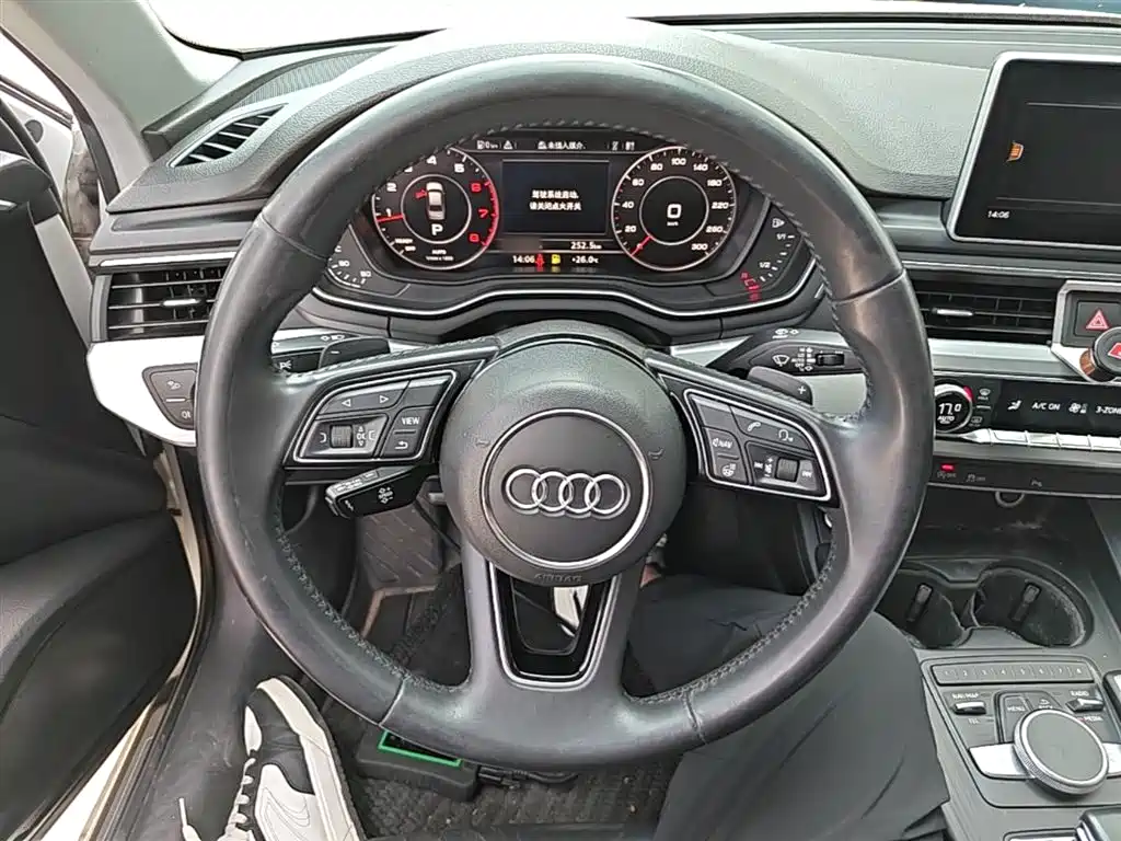 Audi A4L 2018 30th Anniversary 40 TFSI Fashion фото 11
