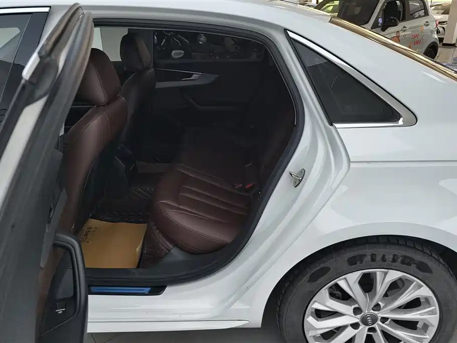 Audi A4L 2019 40 TFSI Progressive (China V) фото 11