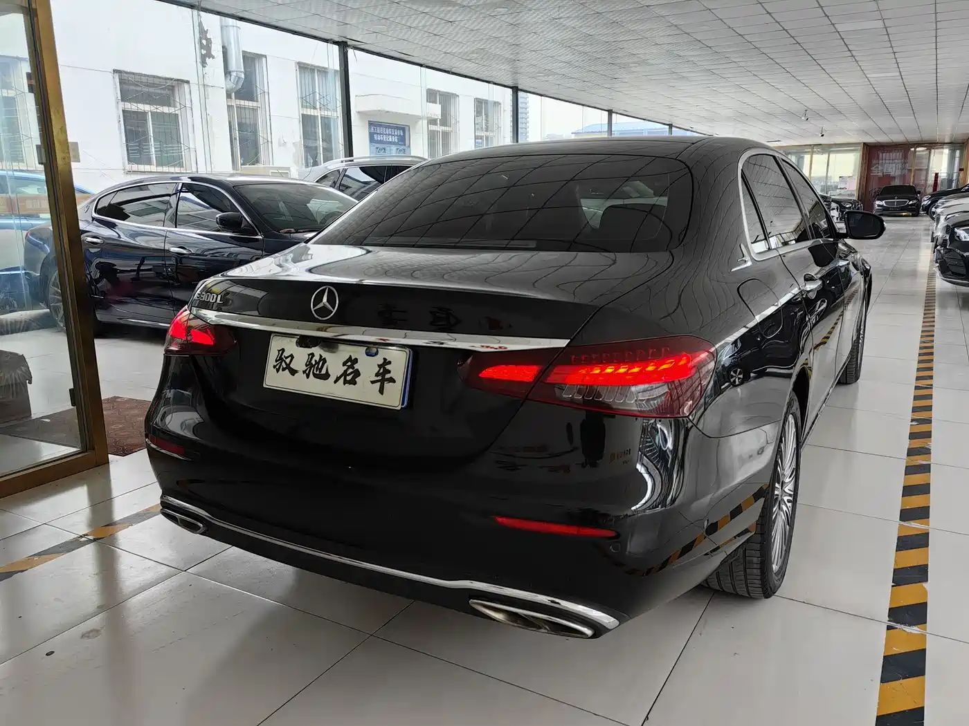 MERCEDES-BENZ E CLASS