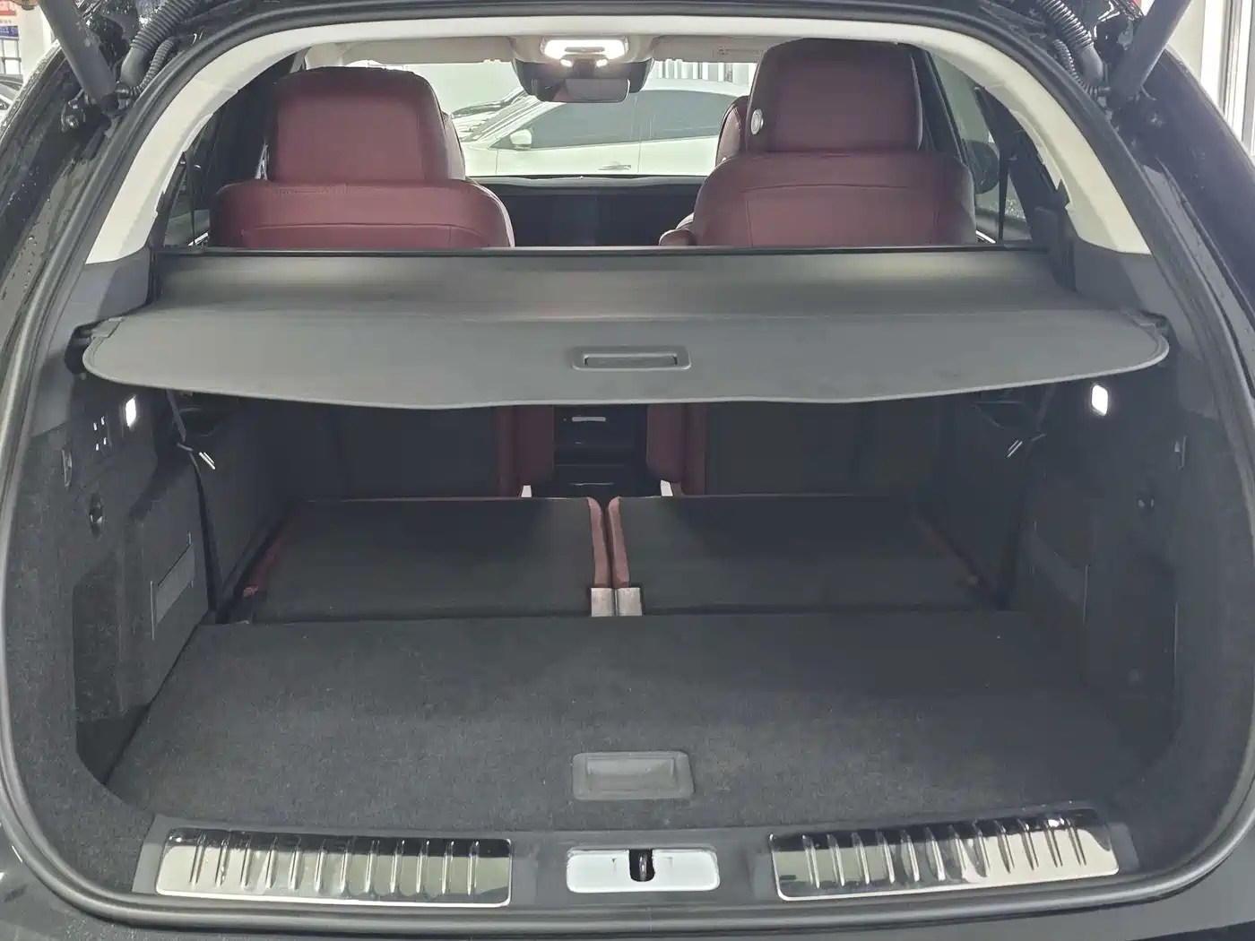 Hongqi E-HS9 2023 2022 690km Qi Xiang Edition (6-seater)