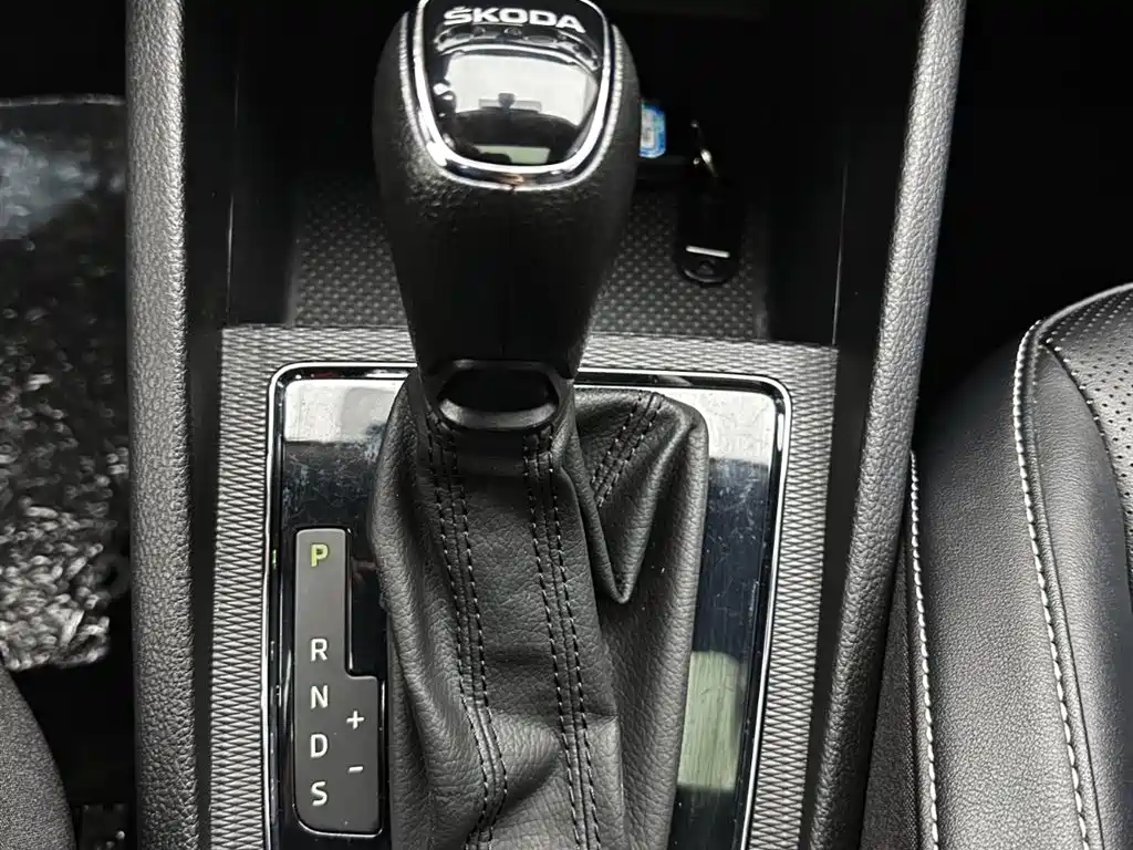 Škoda Kamiq 2022 1.5L Automatic Comfort Edition фото 13