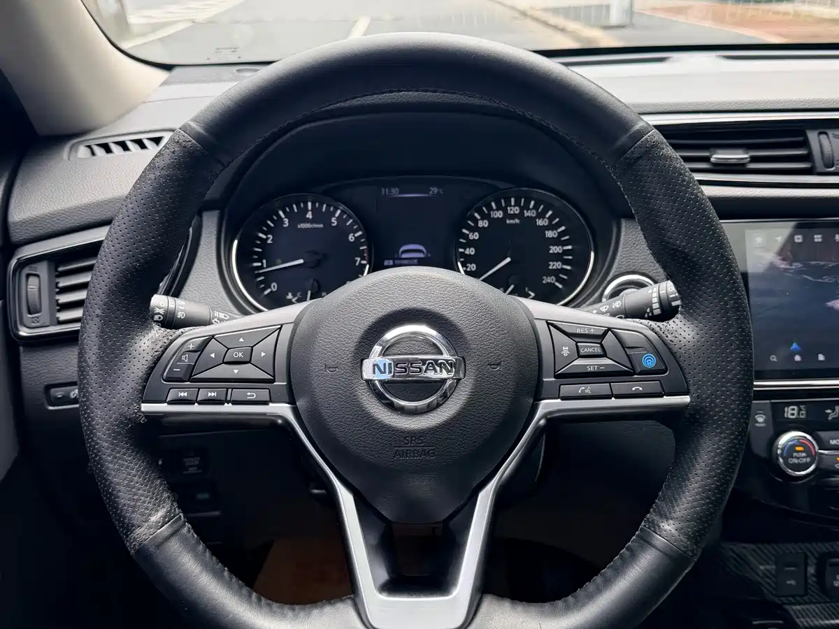 Фото 8 - Nissan X-Trail