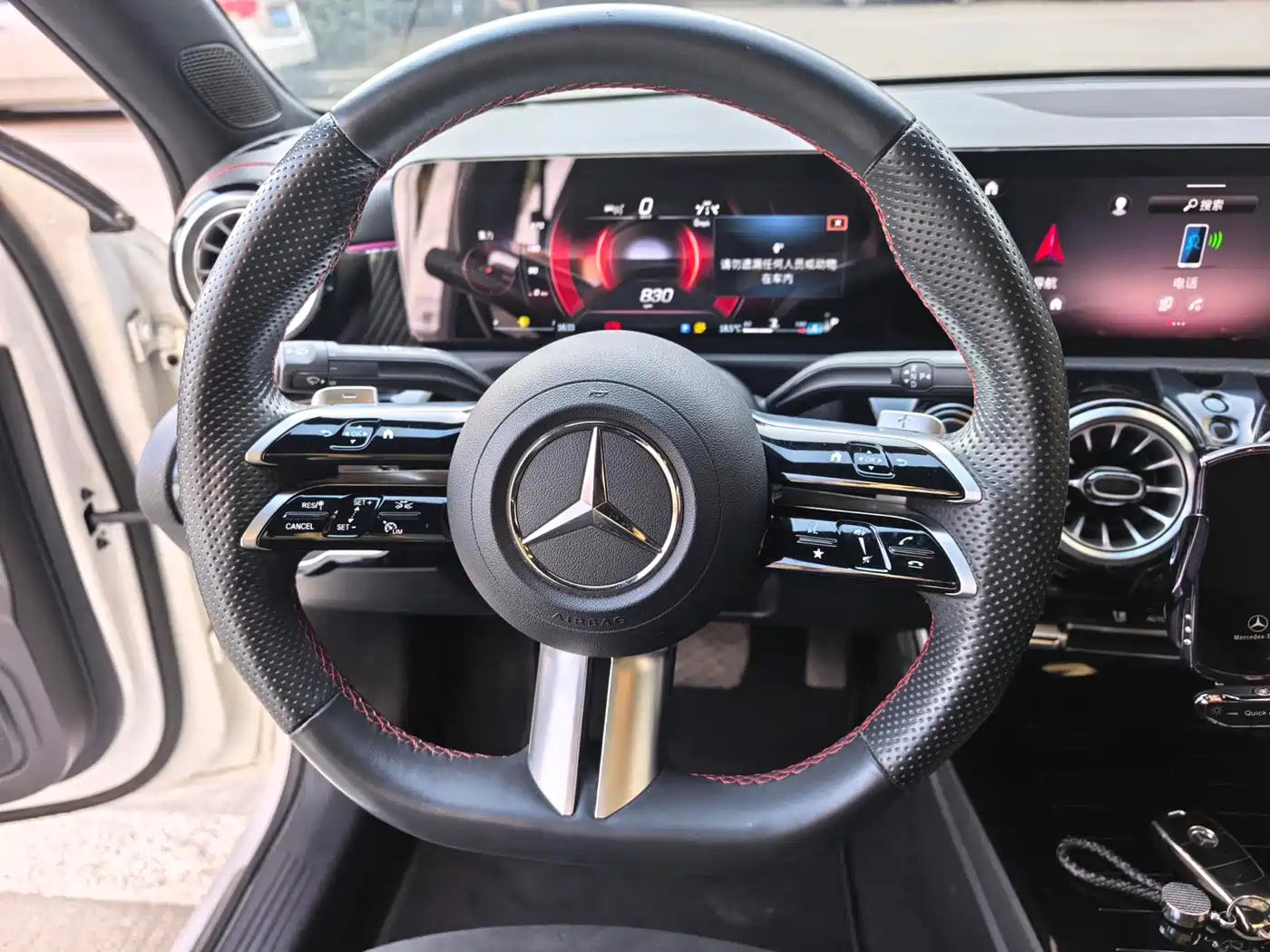 Mercedes-Benz A-Class 2024 A 200 L Fashion Edition фото 4