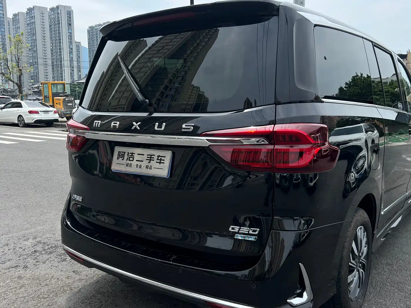 Maxus G20 2022 2021 PLUS 2.0T Gasoline Automatic Luxury Edition