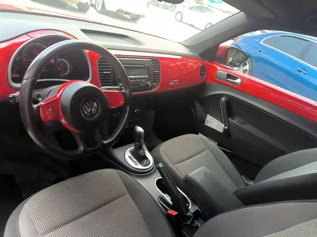 Volkswagen Beetle 2015 280TSI фото 10