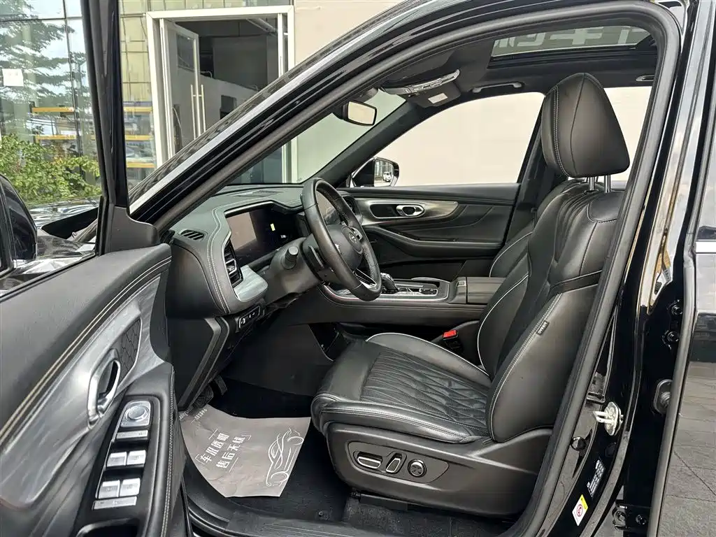 GAC Trumpchi Trumpchi GS8 2022 Pilot Series 2.0TGDI 2WD Luxury Smart Connect Edition (7-Seater) фото 6
