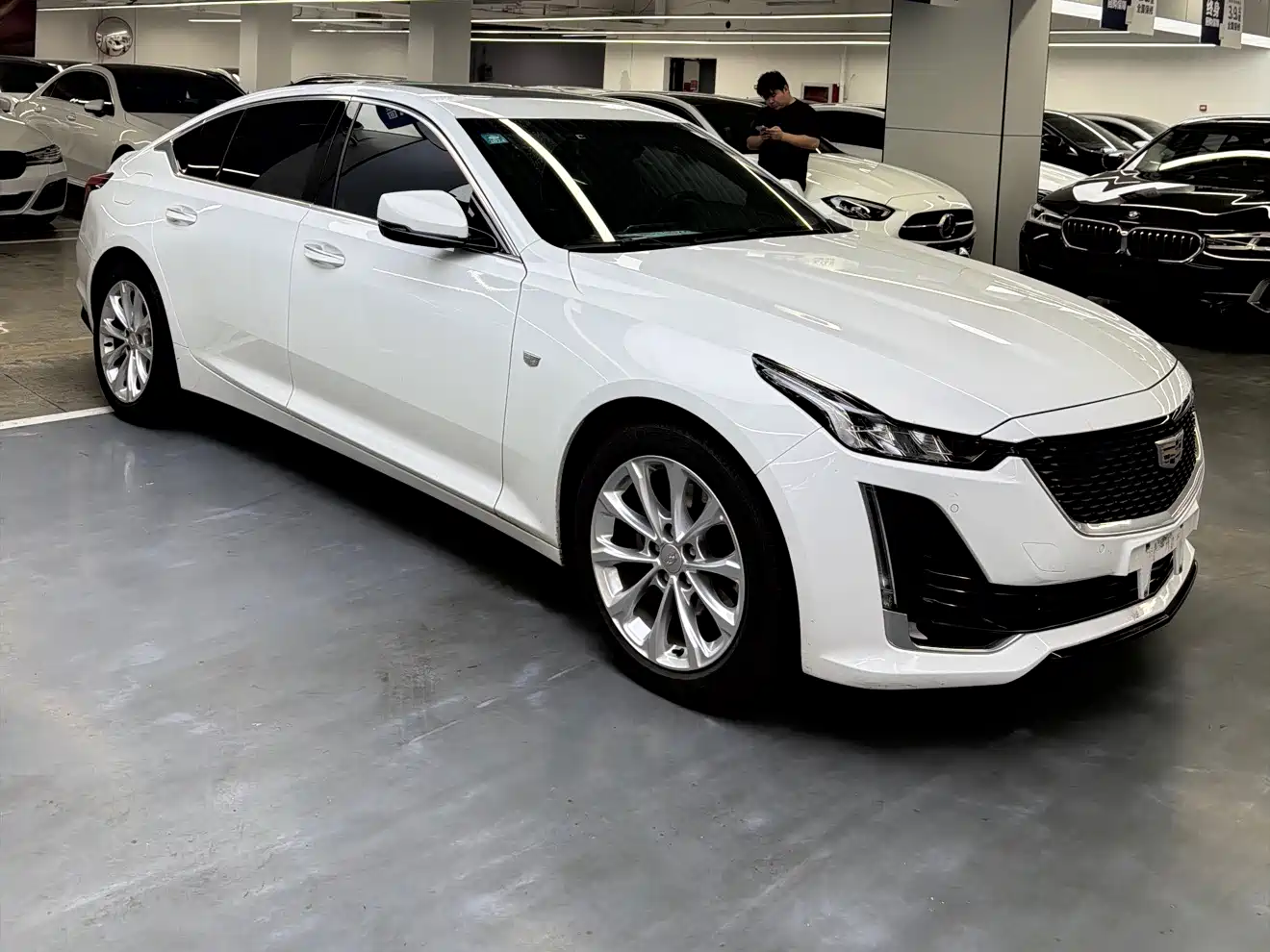 Cadillac CT5 2022 28T Luxury (Standard) фото 4