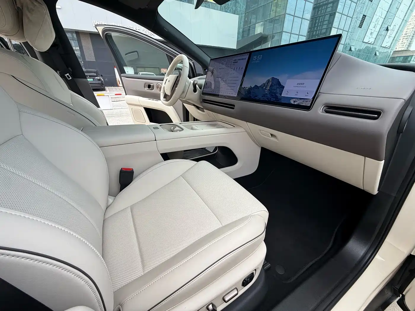 Li Auto i6 2026 2025 4WD Base Model