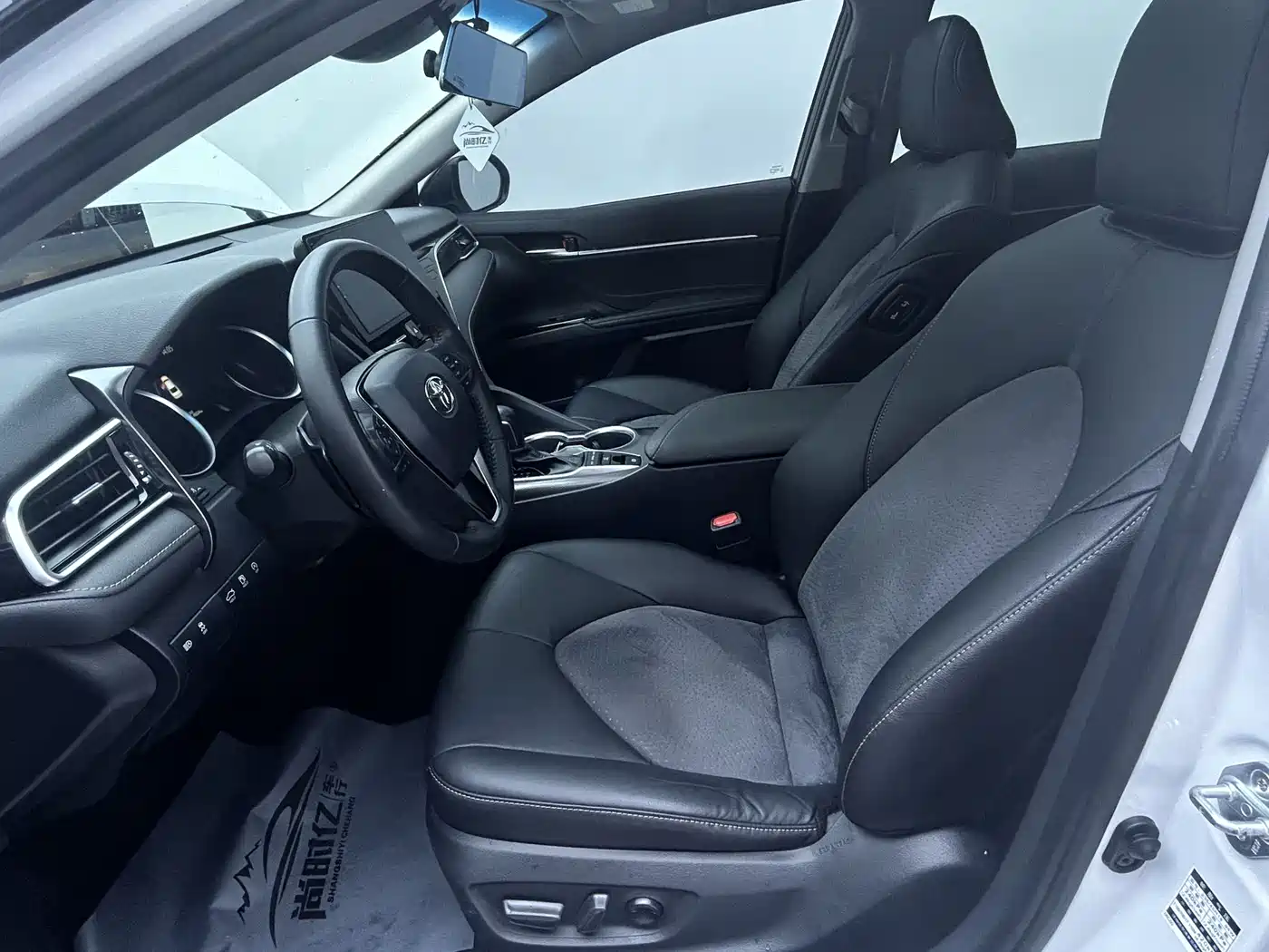 Toyota Camry 2021 2.0S Sporty Edition фото 9
