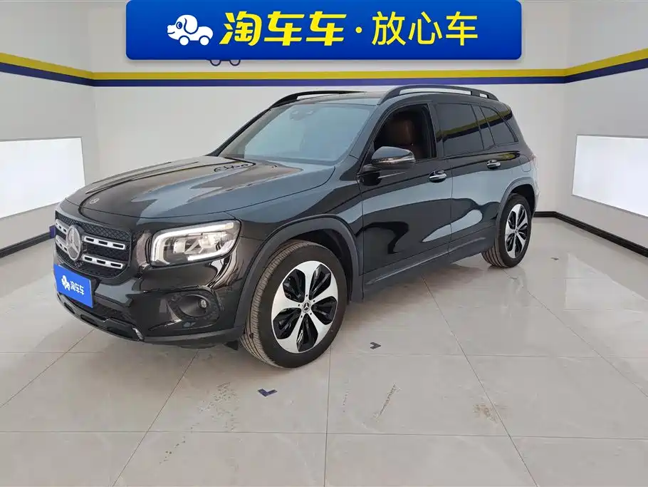 MERCEDES-BENZ GLB