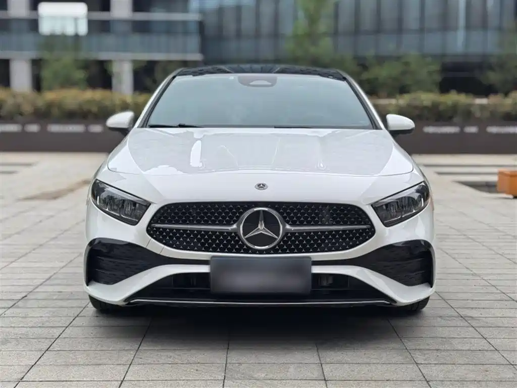Mercedes-Benz A-Class 2023 A 200 L Fashion фото 13