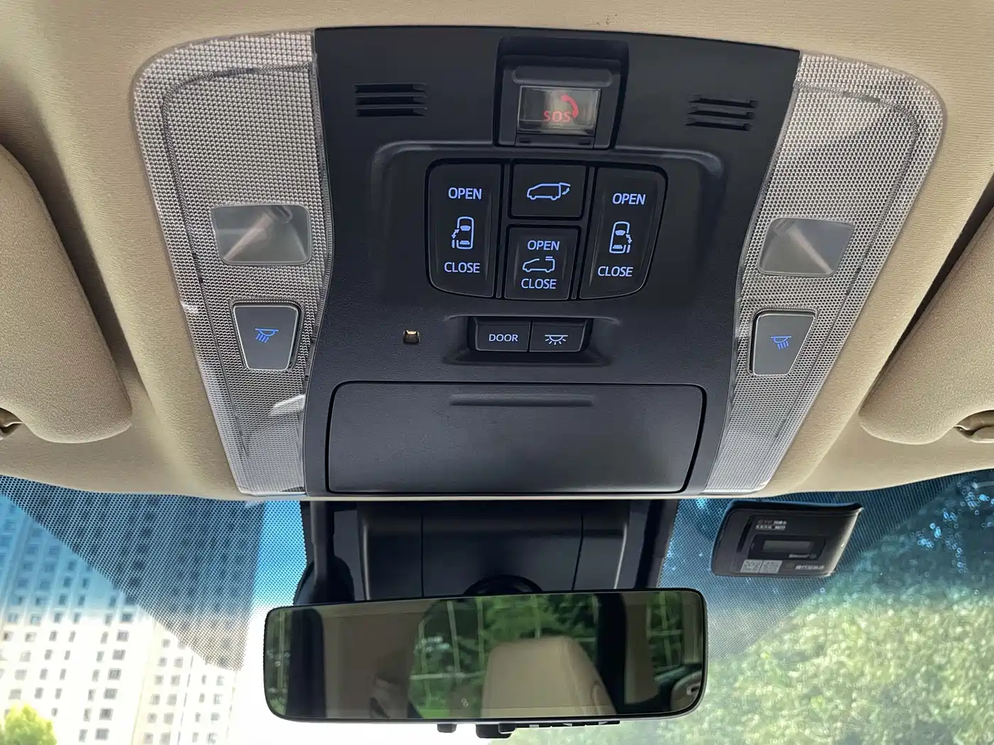 Toyota Vellfire 2022 2021 Crown Hybrid 2.5L HV Supreme Edition