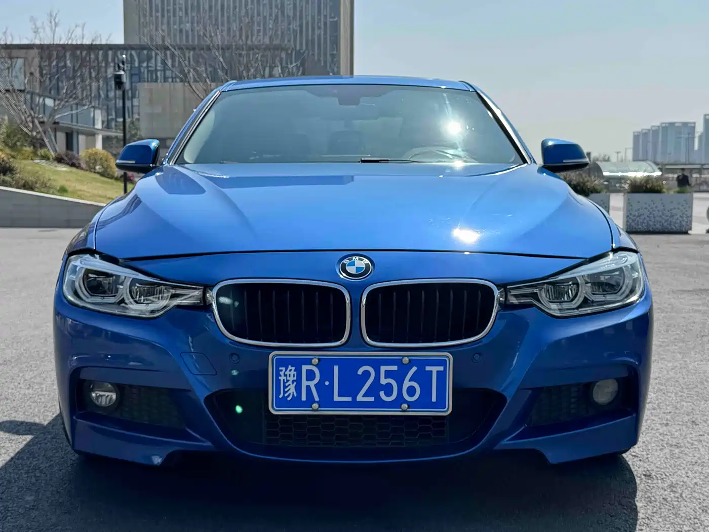 BMW 3 Series 2017 320Li M Sport фото 2