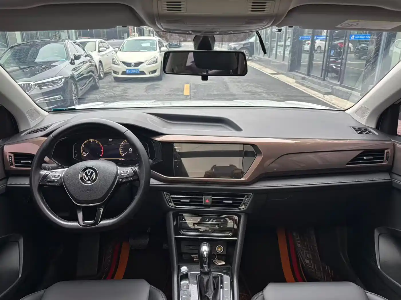 Volkswagen Tharu 2022 280TSI FWD Luxury Edition фото 9