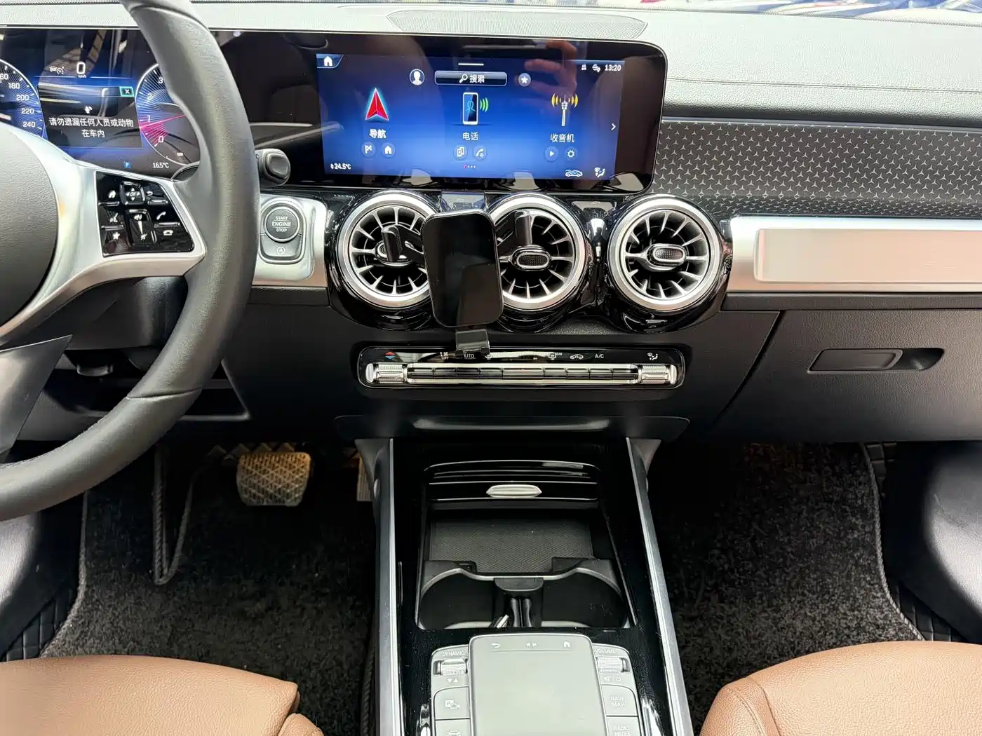 Mercedes-Benz GLB 2024 Facelift GLB 220 Dynamic фото 20