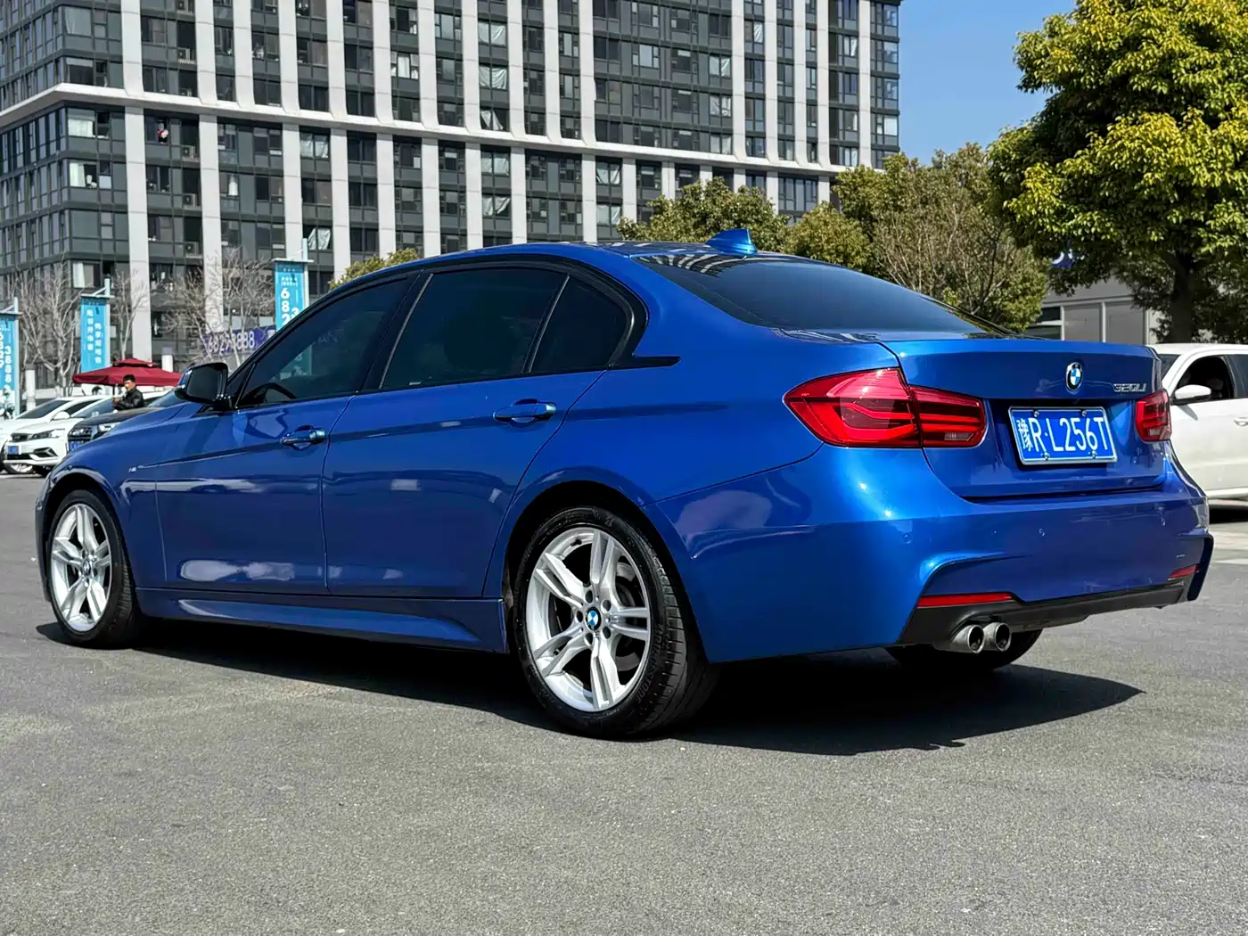 BMW 3 Series 2017 320Li M Sport фото 6