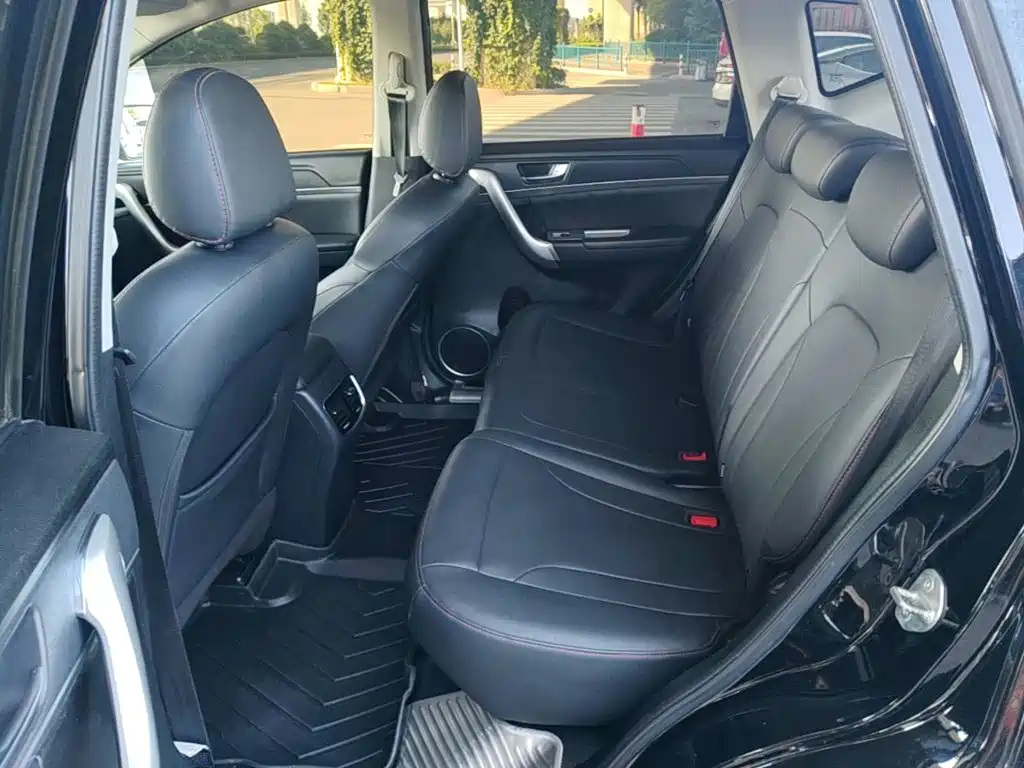 Фото 17 - Haval M6