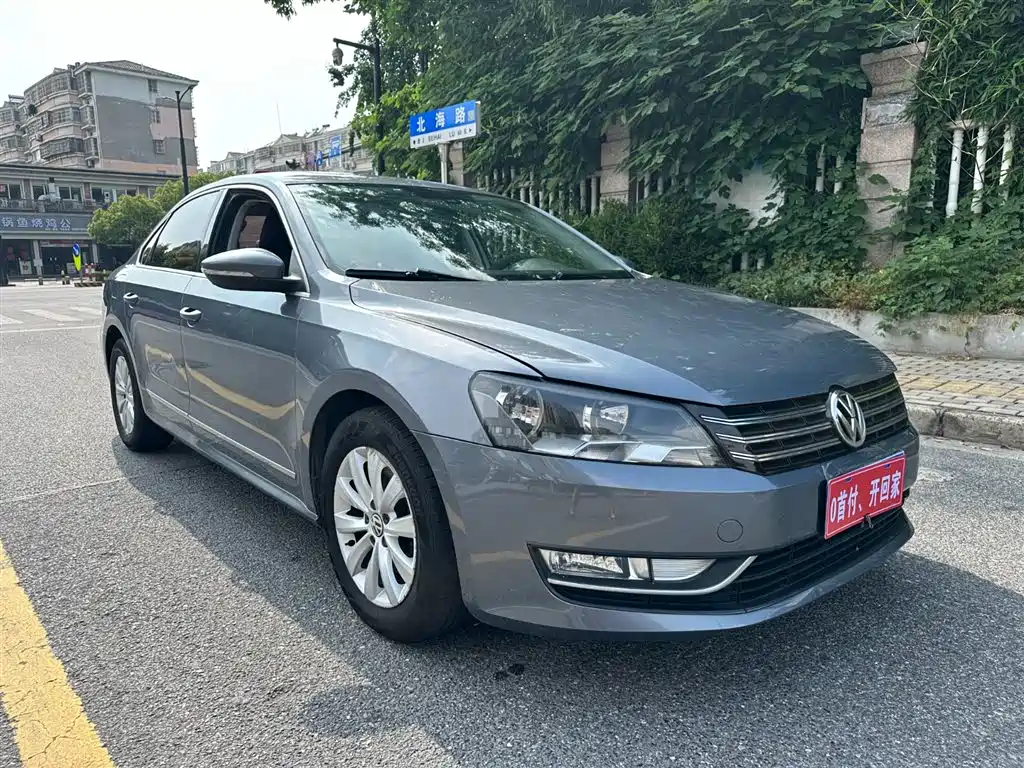 Volkswagen Passat 2011 1.4TSI DSG Prestige Edition