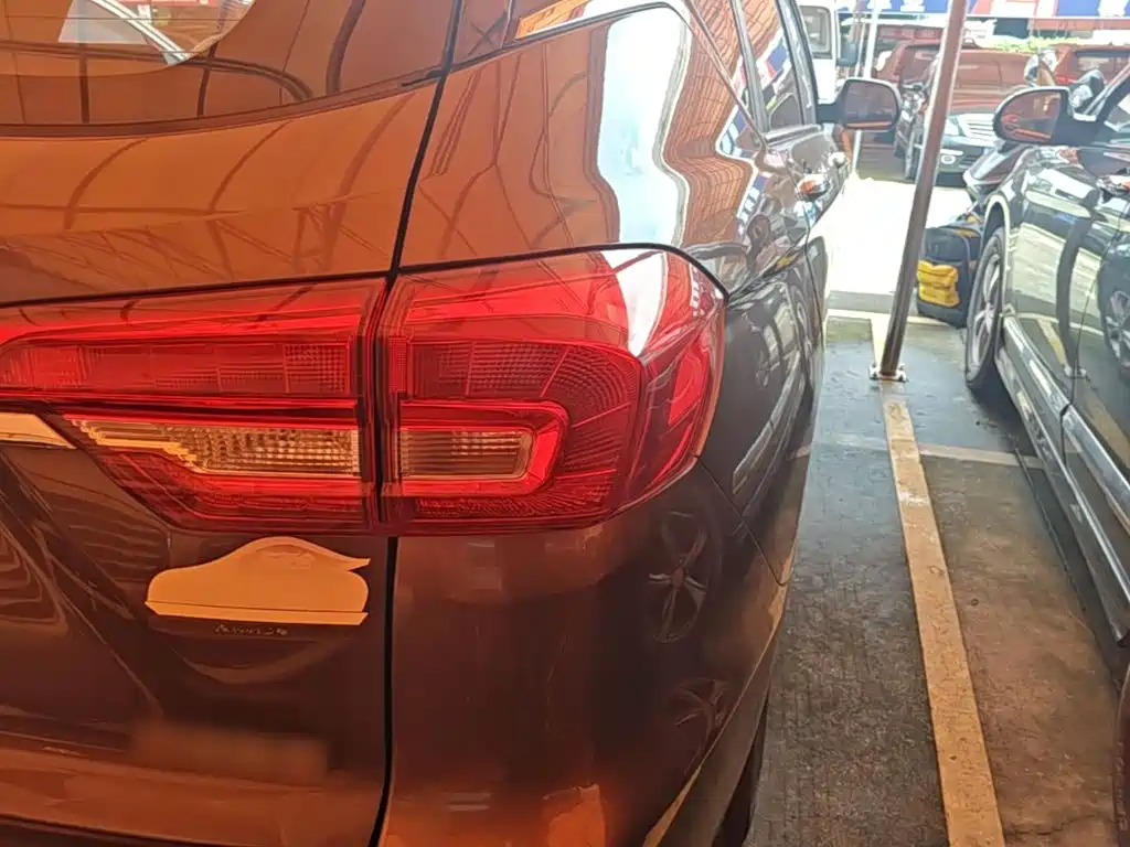 Фото 8 - Haval M6