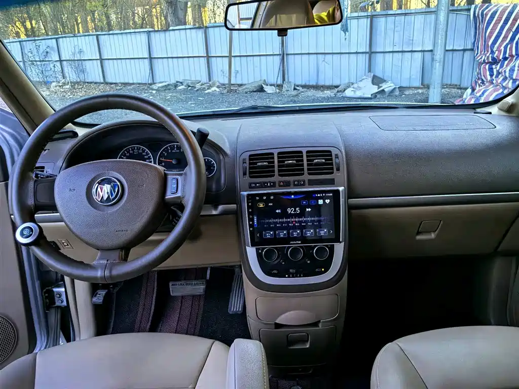 Buick GL8 2013 2.4L Comfort Edition фото 4