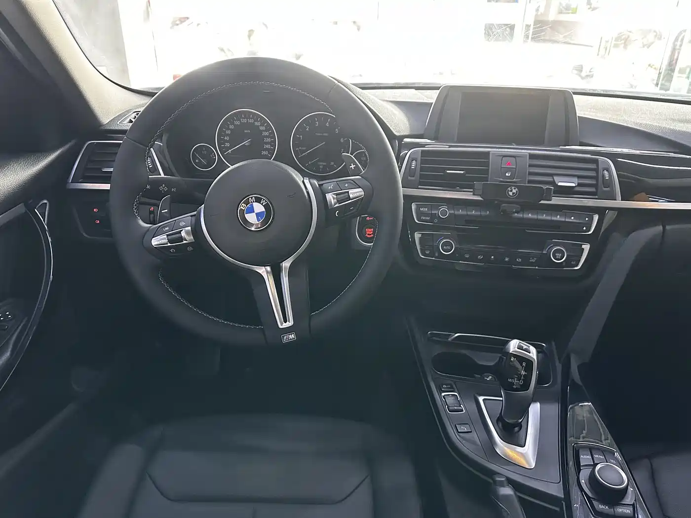 BMW 3 Series 2017 318Li Fashion фото 10