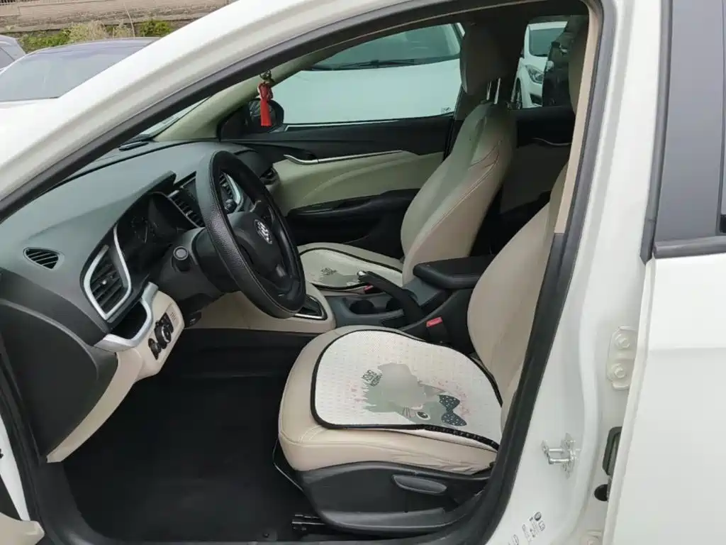 Фото 15 - Buick Excelle