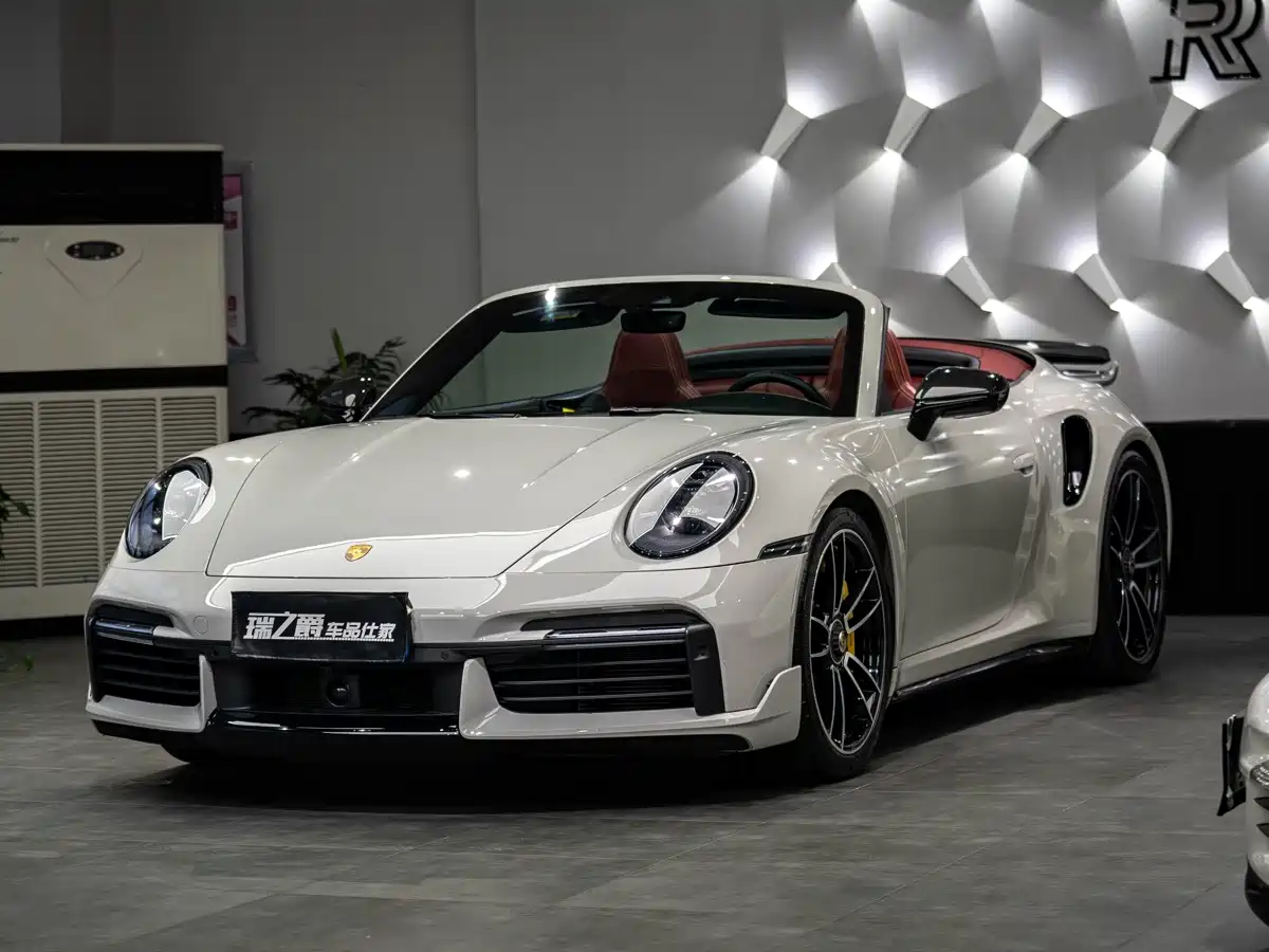 Фото 4 - Porsche 911