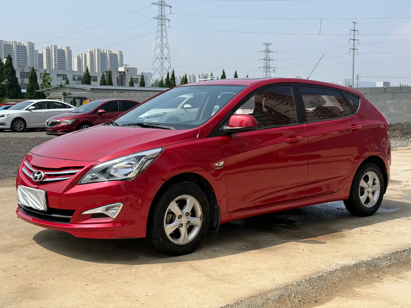 Hyundai Reina 2014 Model 1.4L Automatic GLX фото 2
