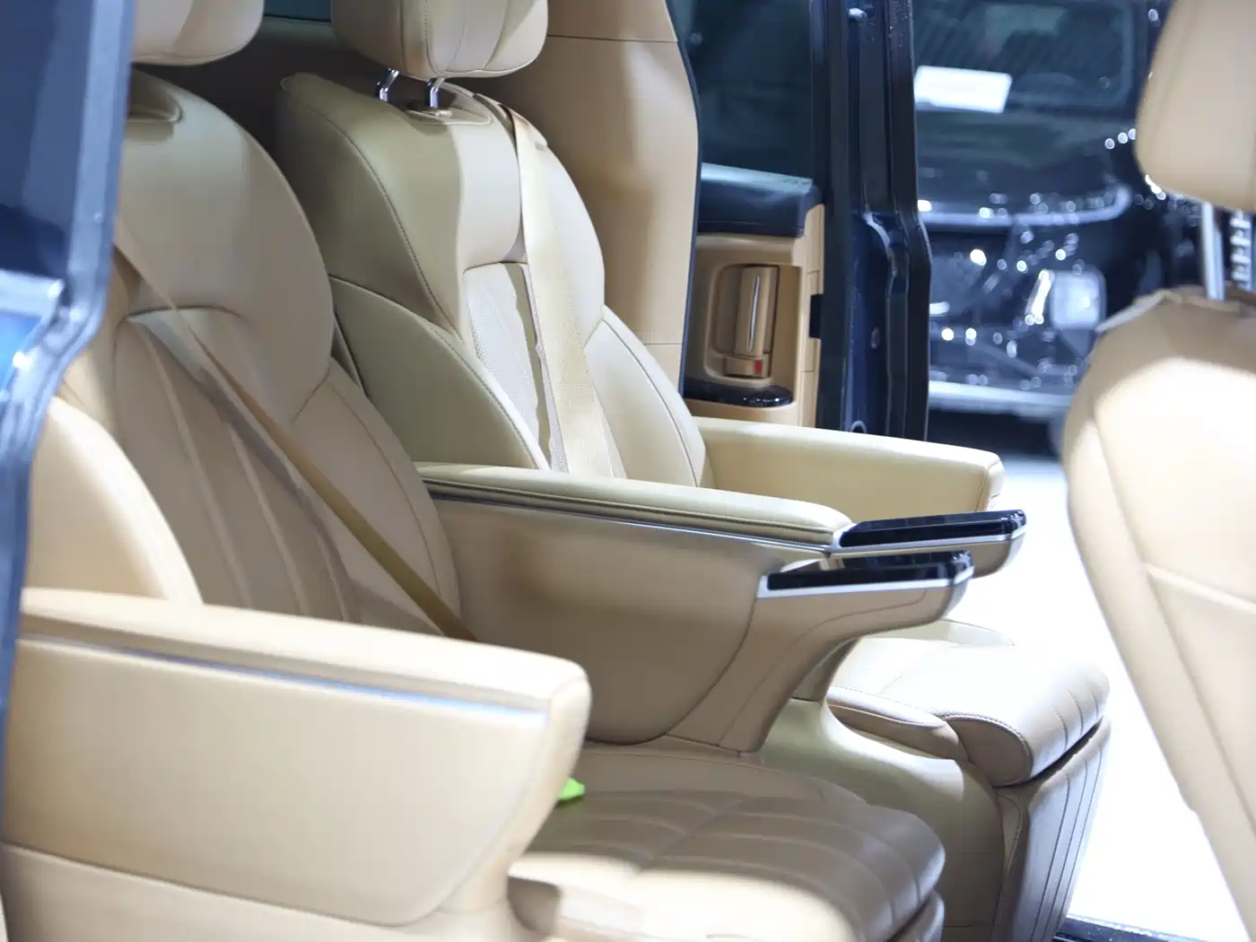 Voyah Dreamer 2025 2025 Model PHEV 4WD Premium QianKun Edition