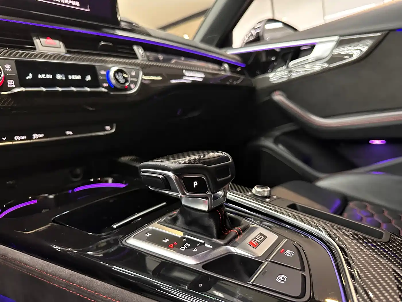 Audi RS 4 2022 2022 RS4 Avant Obsidian Edition