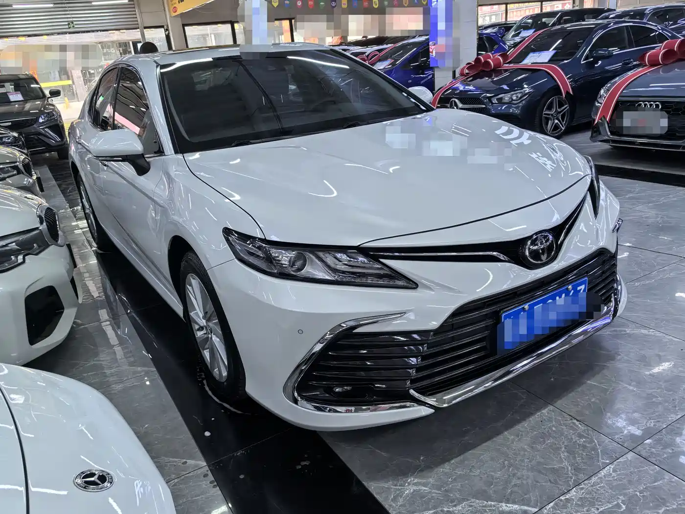 Toyota Camry 2023 2.0G Luxury Edition фото 3