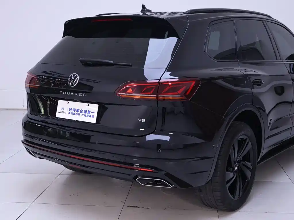 Фото 8 - Volkswagen Touareg