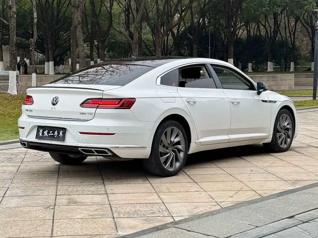 Volkswagen FAW-Volkswagen CC 2021 380TSI Eye-catching Edition фото 4